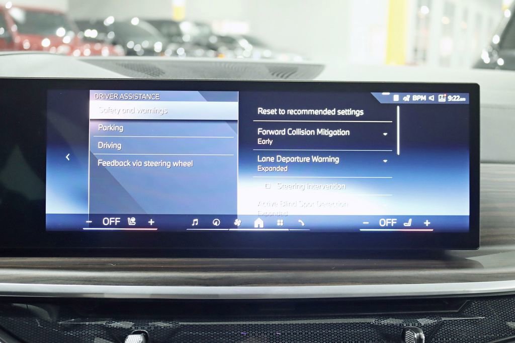 Used 2024 BMW X5 xDrive40i w/ M Sport Package image 25