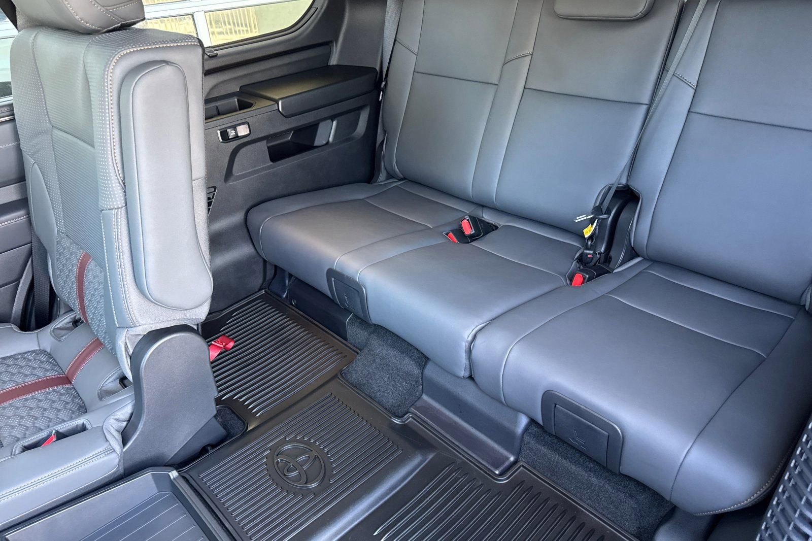 Used 2026 Toyota Sequoia Capstone AWD/4WD image 16