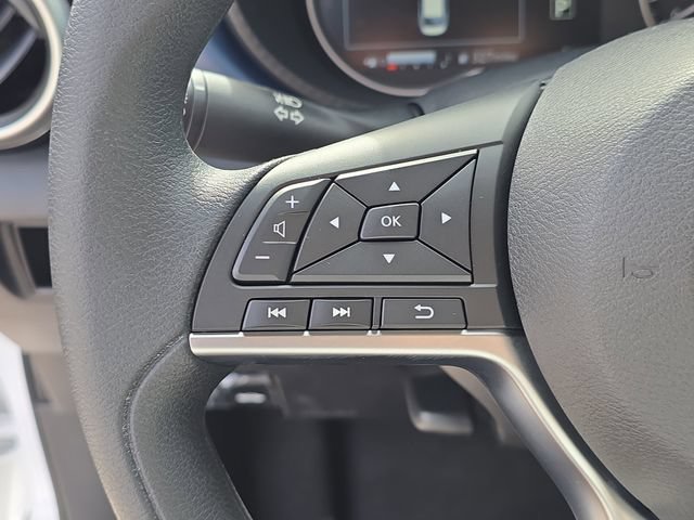 New 2025 Nissan Versa SV w/ Trunk Package FWD image 29