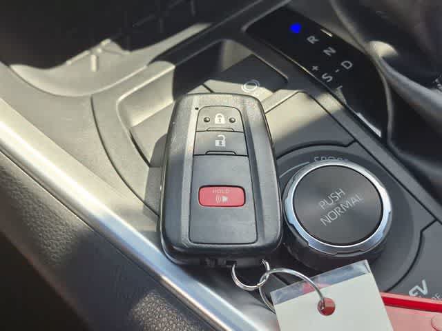 Used 2023 Toyota RAV4 SE w/ SE Grade Weather Package AWD/4WD image 34