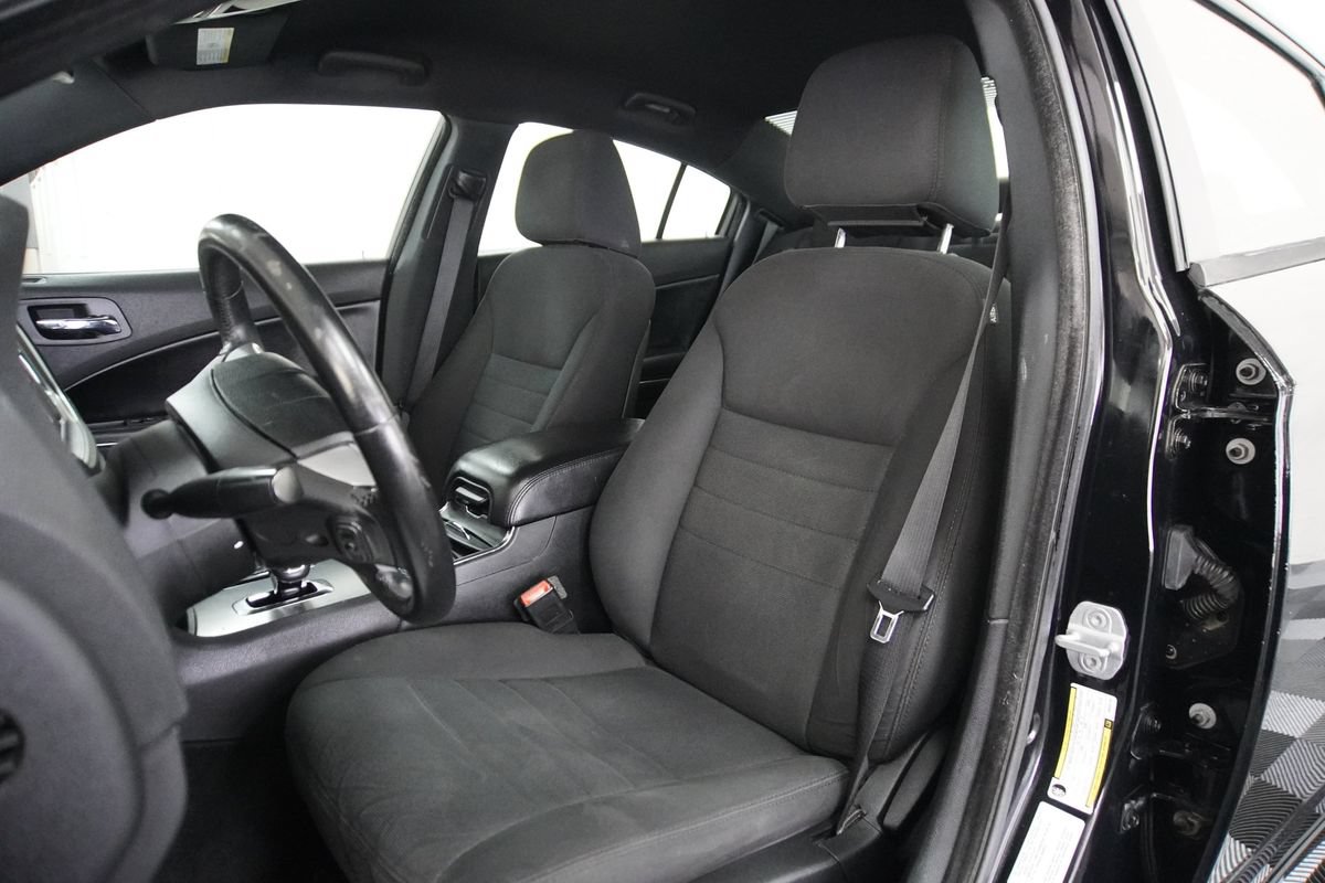 Used 2013 Dodge Charger SE w/ Connectivity Group RWD image 10