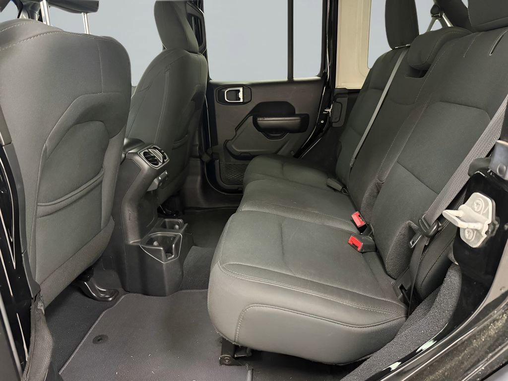 Used 2019 Jeep Wrangler Unlimited Sport S AWD/4WD image 13