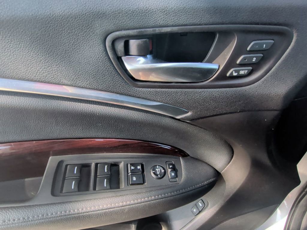 Used 2016 Acura MDX SH-AWD w/ Technology Package image 12