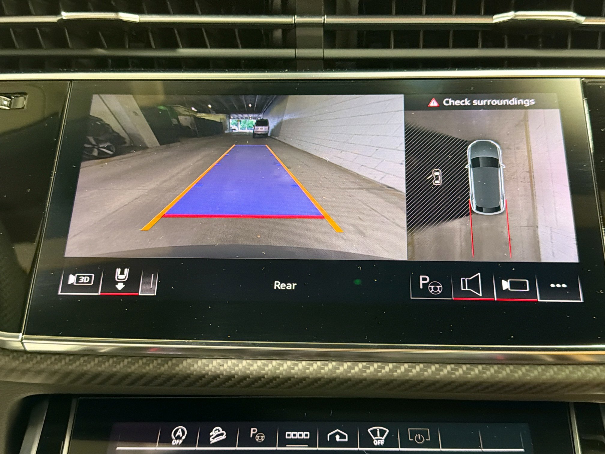 Used 2024 Audi RS Q8 image 32