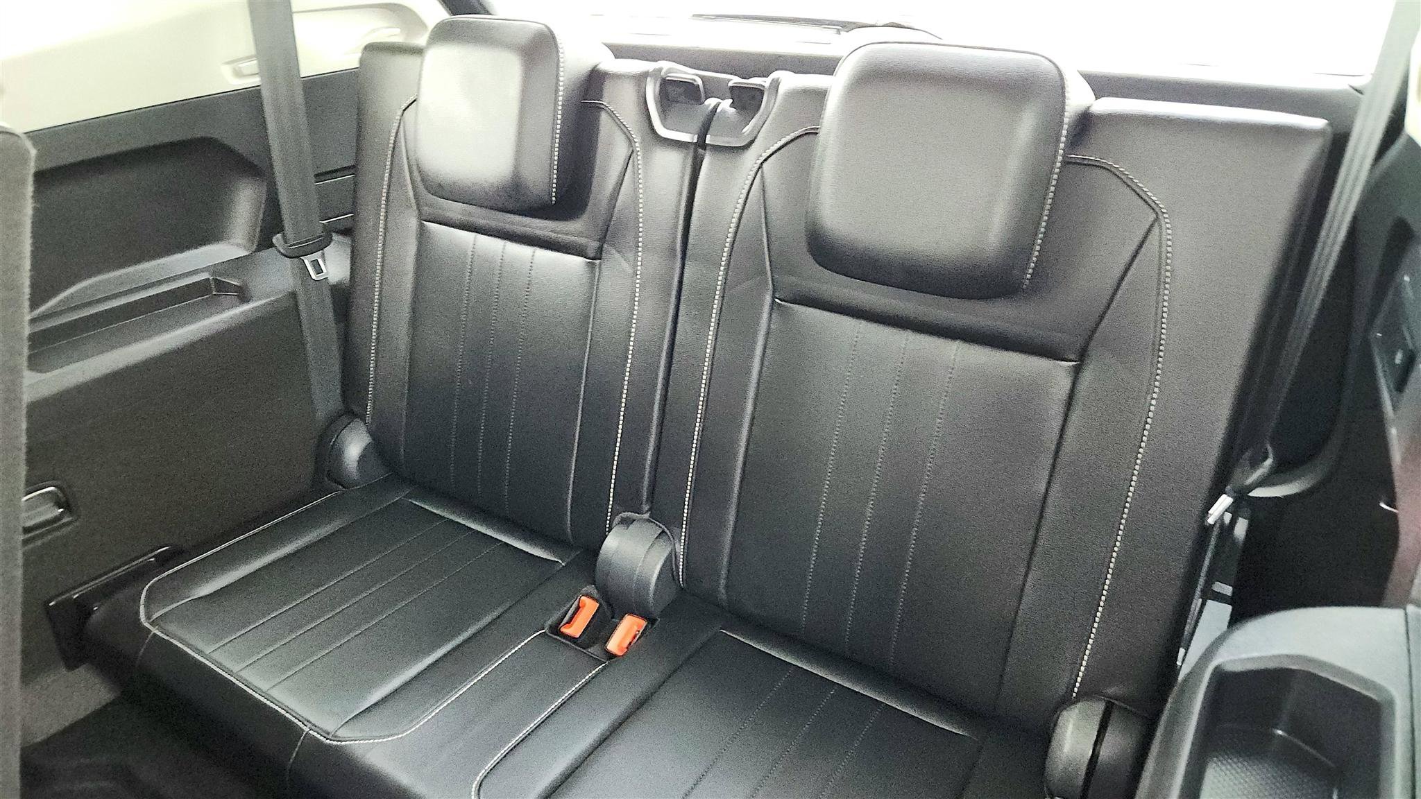 Used 2024 Volkswagen Tiguan SE image 34