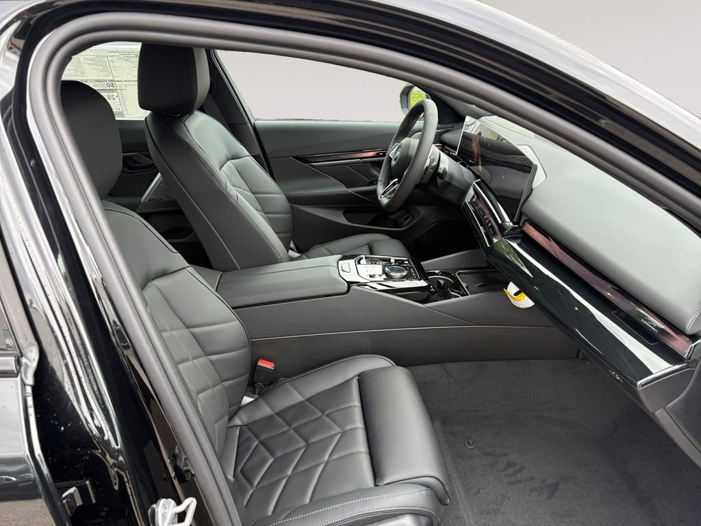 New 2027 BMW 540i xDrive AWD/4WD image 15