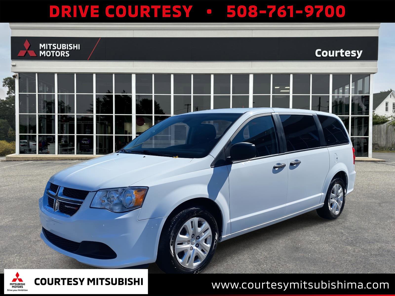 Used 2019 Dodge Grand Caravan SE image 1