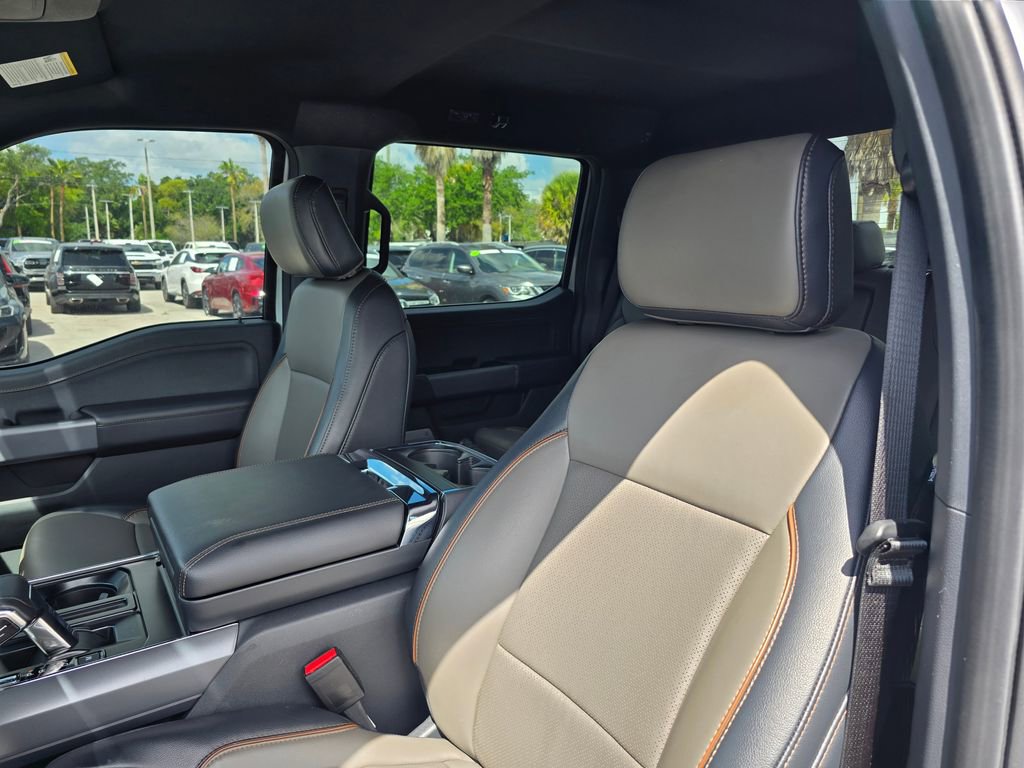 Used 2025 Ford F150 Lariat w/ FX4 Off-Road Package image 19