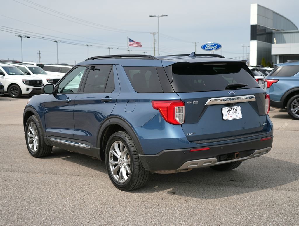 Used 2020 Ford Explorer XLT w/ Equipment Group 202A image 7