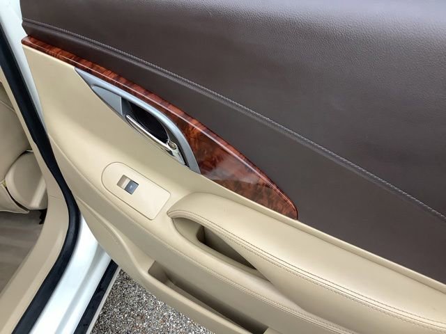 Used 2013 Buick LaCrosse Premium w/ Entertainment Package FWD image 19
