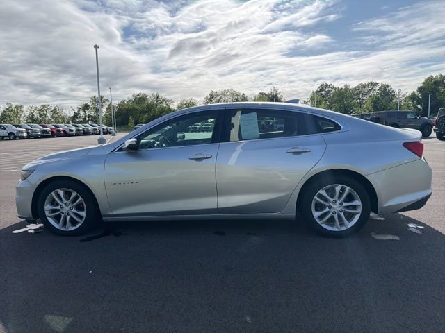Used 2017 Chevrolet Malibu LT FWD image 10