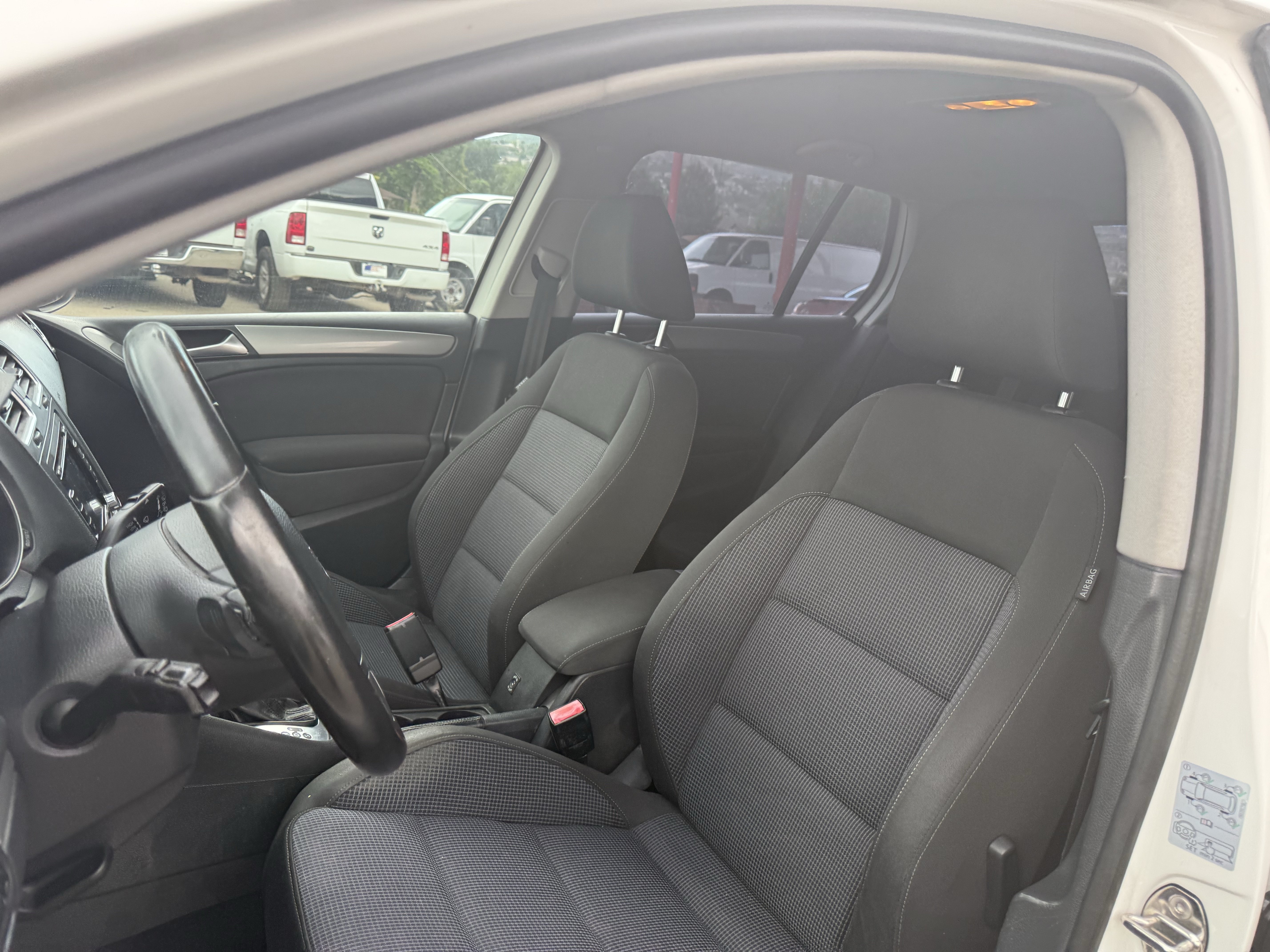 Used 2013 Volkswagen Golf TDI FWD image 13