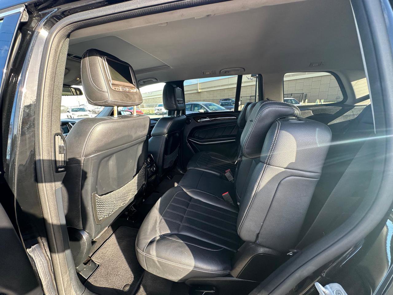 Used 2014 Mercedes-Benz GL 450 4MATIC w/ Appearance Package image 16