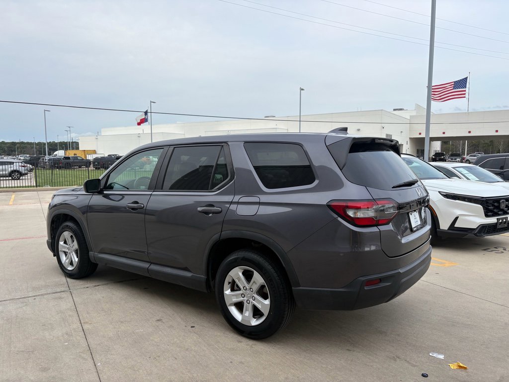 Certified 2023 Honda Pilot LX image 6