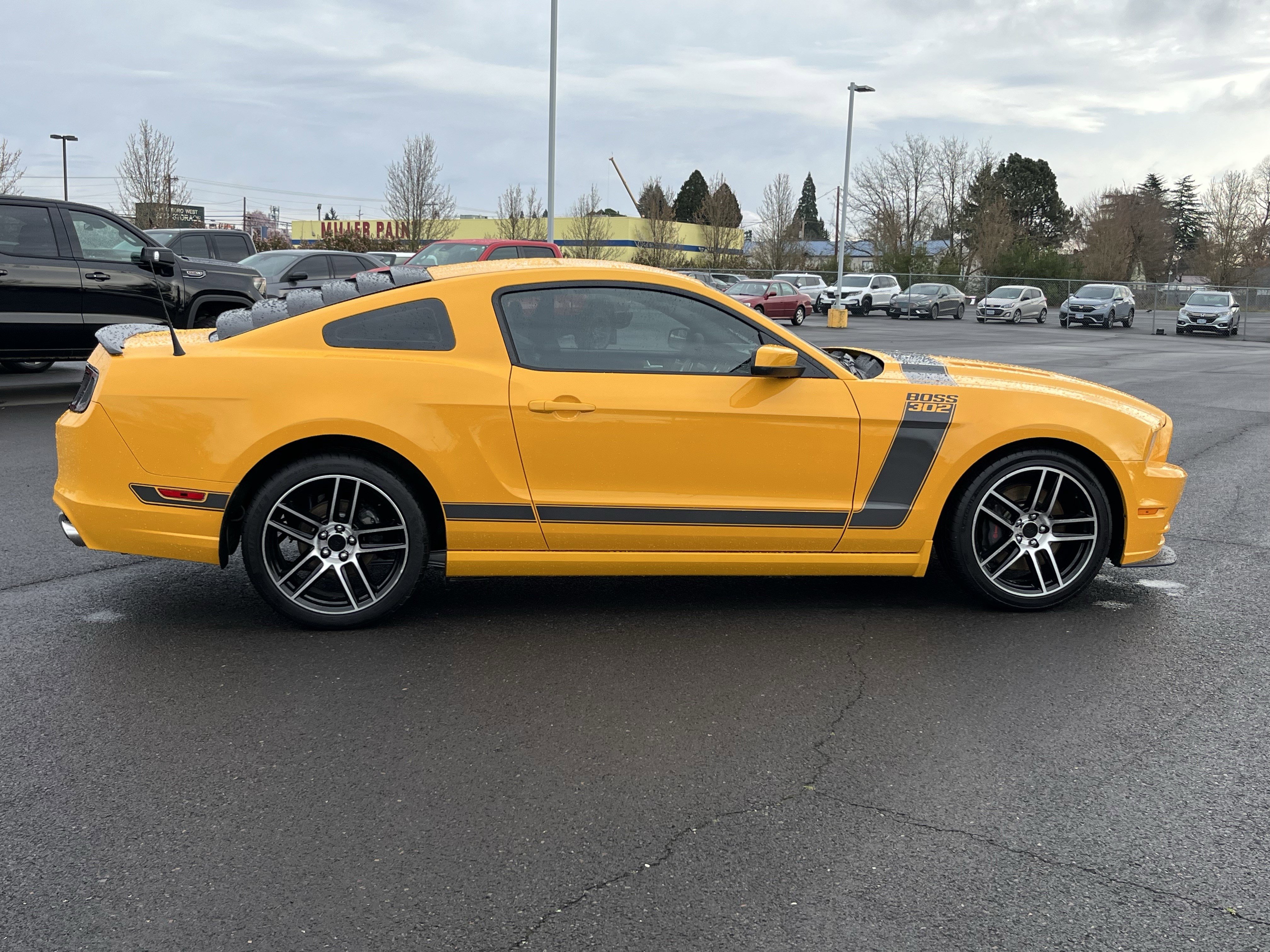 Used 2013 Ford Mustang Boss 302 w/ Boss 302 Accessory Pkg RWD image 11