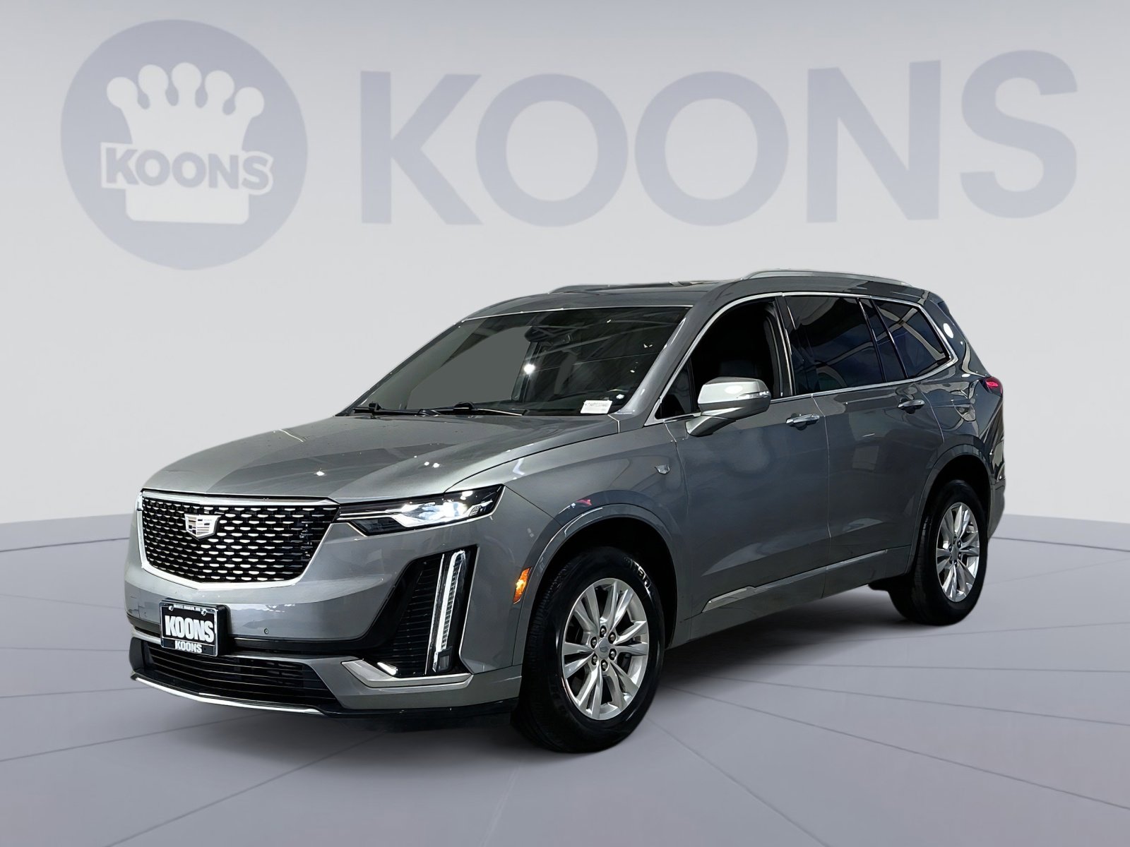Used 2023 Cadillac XT6 Luxury image 1