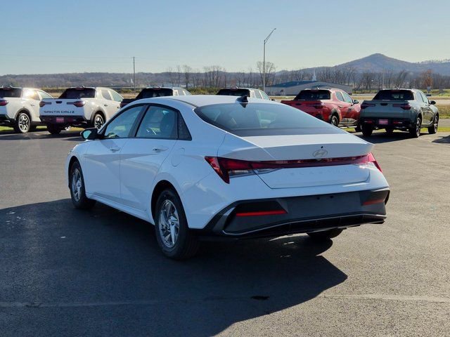New 2026 Hyundai Elantra SE image 5