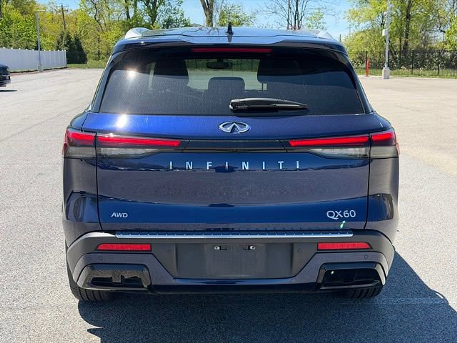 Certified 2023 INFINITI QX60 Luxe w/ Cargo Package AWD/4WD image 5