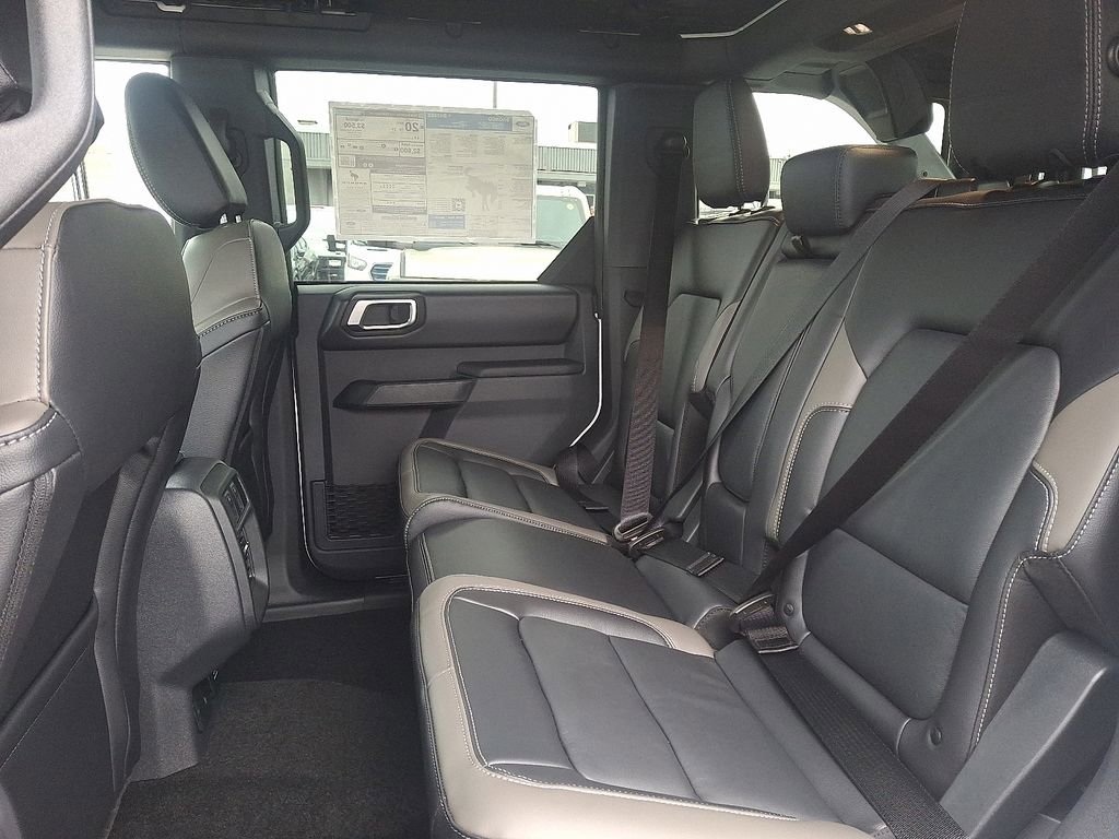 New 2025 Ford Bronco Outer Banks image 5