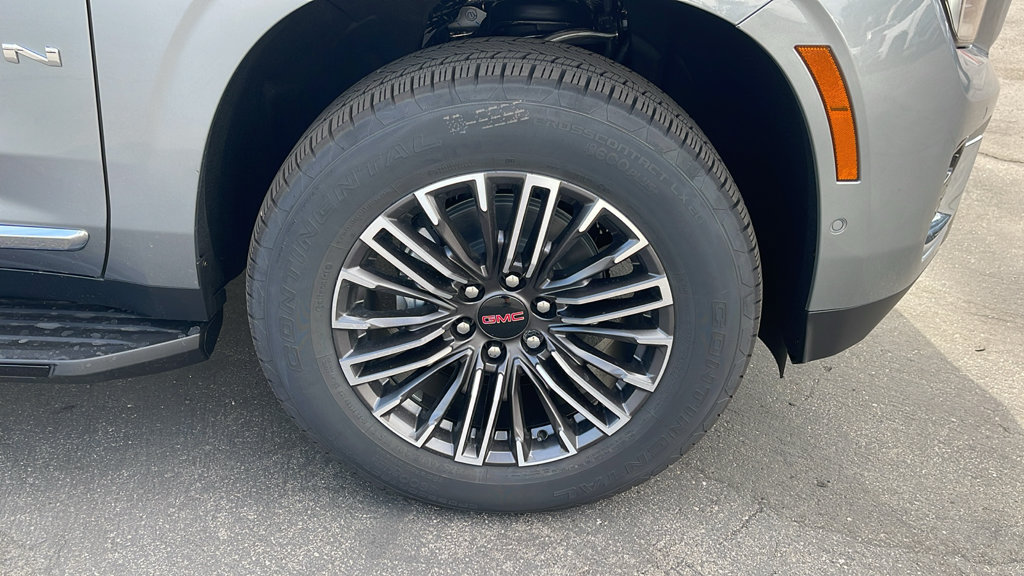 New 2026 GMC Yukon Elevation w/ Elevation Premium Package AWD/4WD image 10