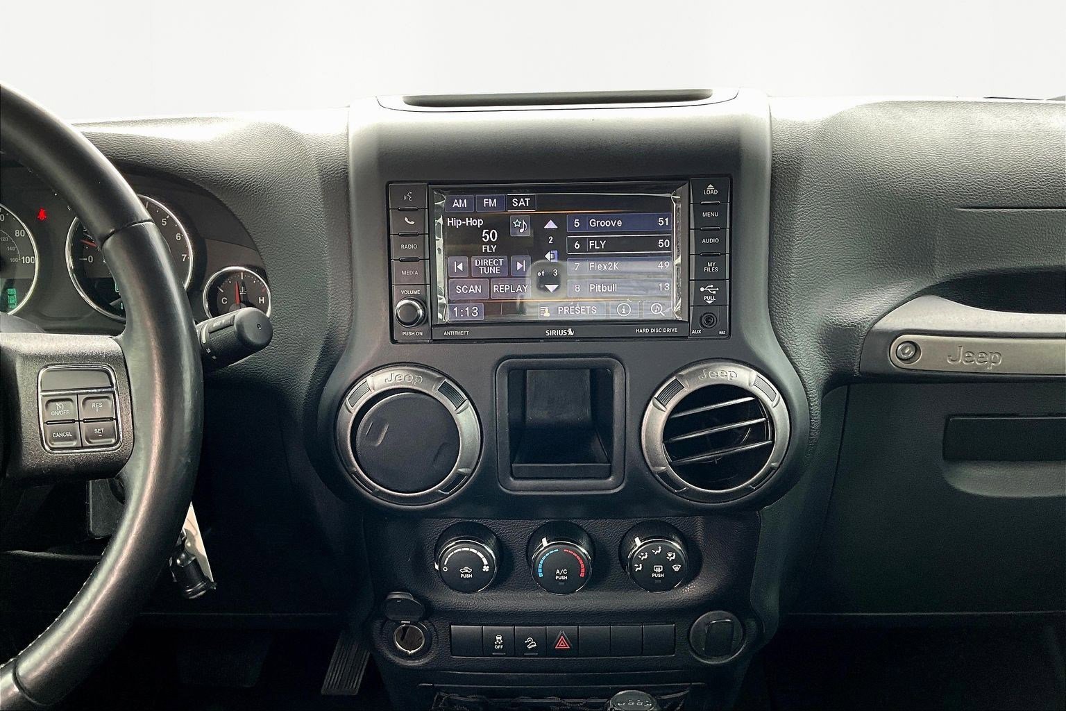 Used 2018 Jeep Wrangler Unlimited Sport w/ Connectivity Group image 9