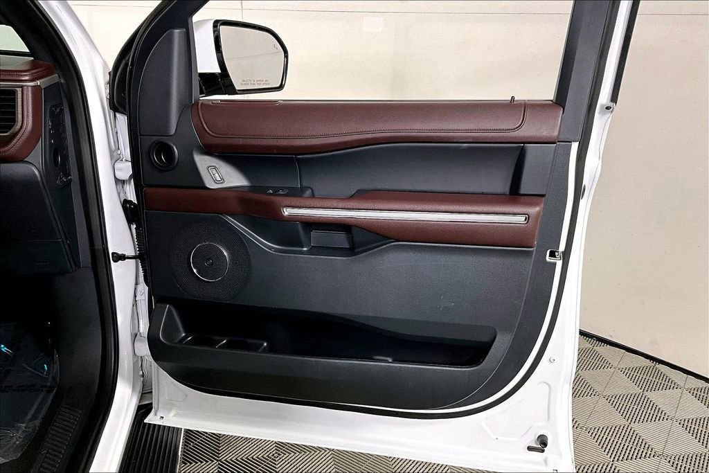 Used 2023 Ford Expedition Max Limited RWD image 24