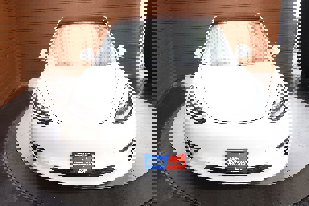 Used 2020 Tesla Model 3 Performance image 12