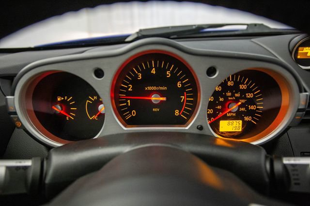 Used 2005 Nissan 350Z Coupe w/ (N93) Cargo Convenience Pkg RWD image 8