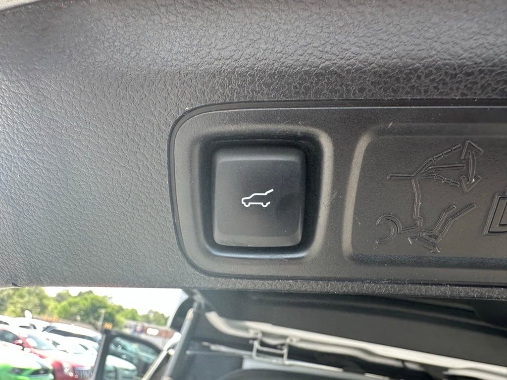 Used 2018 Ford Expedition Max XLT w/ Equipment Group 202A AWD/4WD image 33