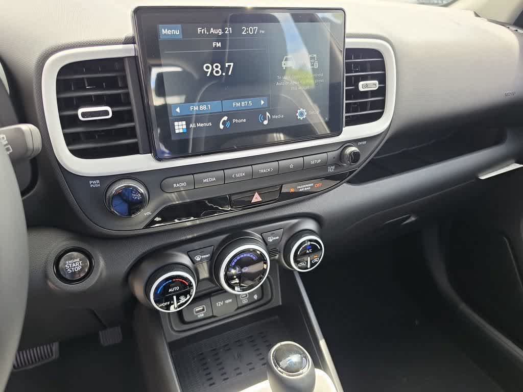 New 2026 Hyundai Venue SEL FWD image 28