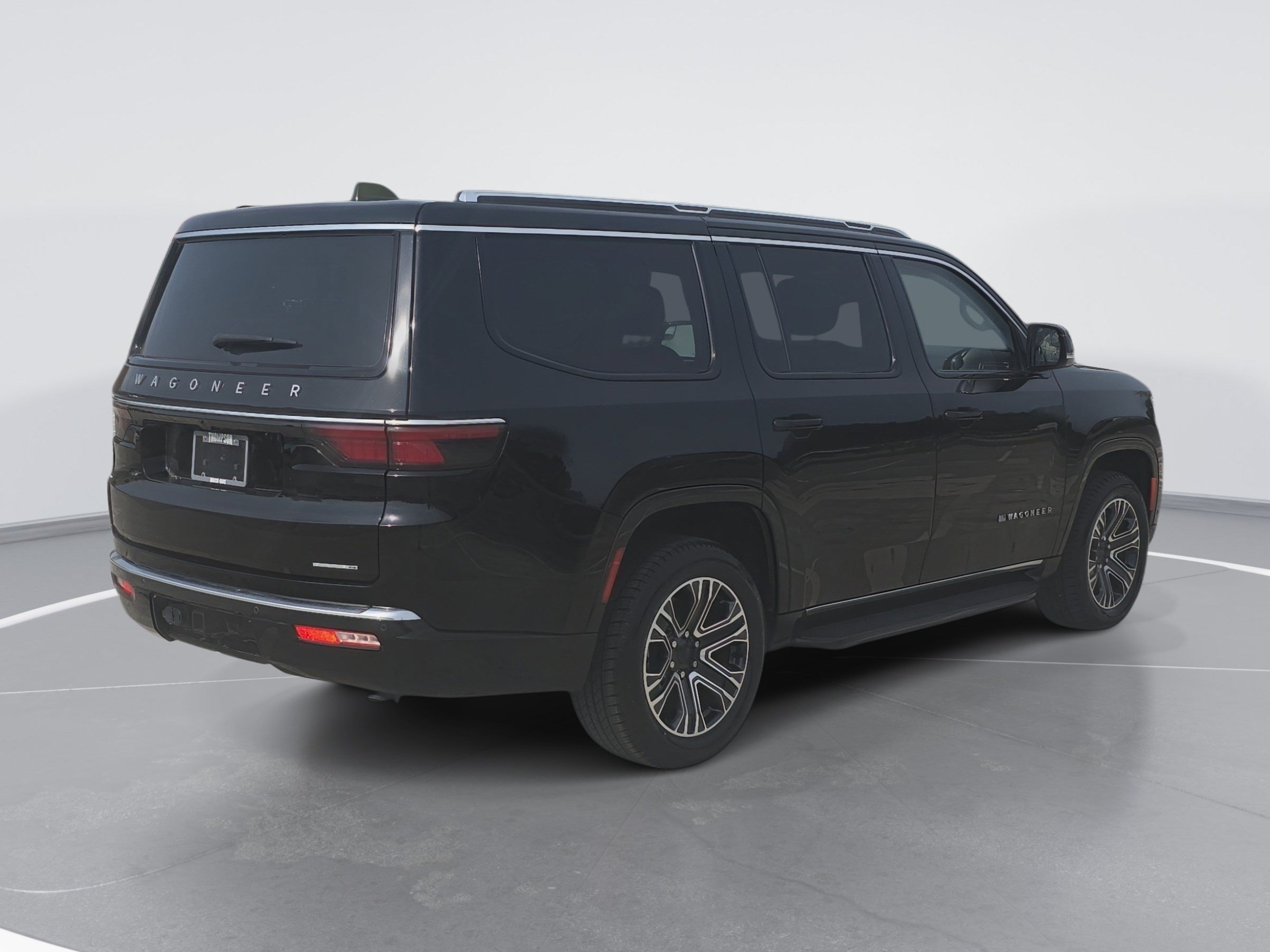 Used 2024 Jeep Wagoneer Series II AWD/4WD image 3