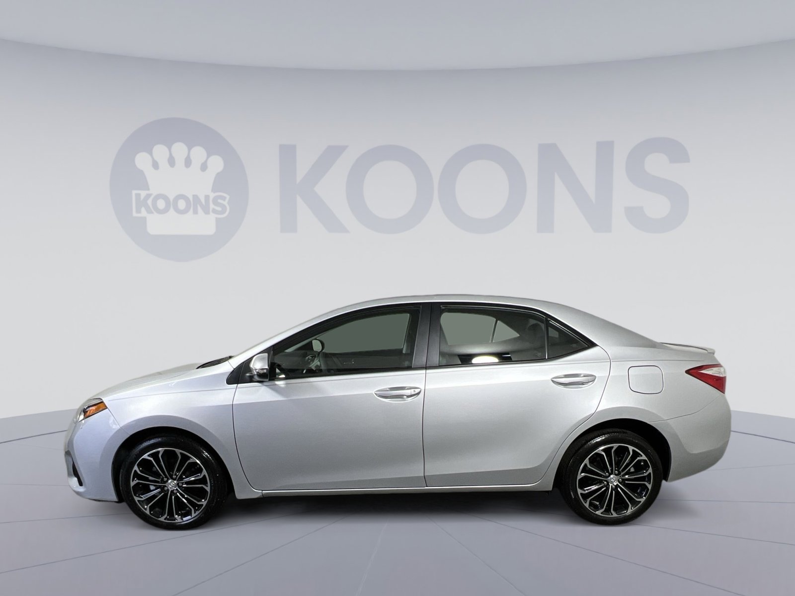 Used 2015 Toyota Corolla S image 2