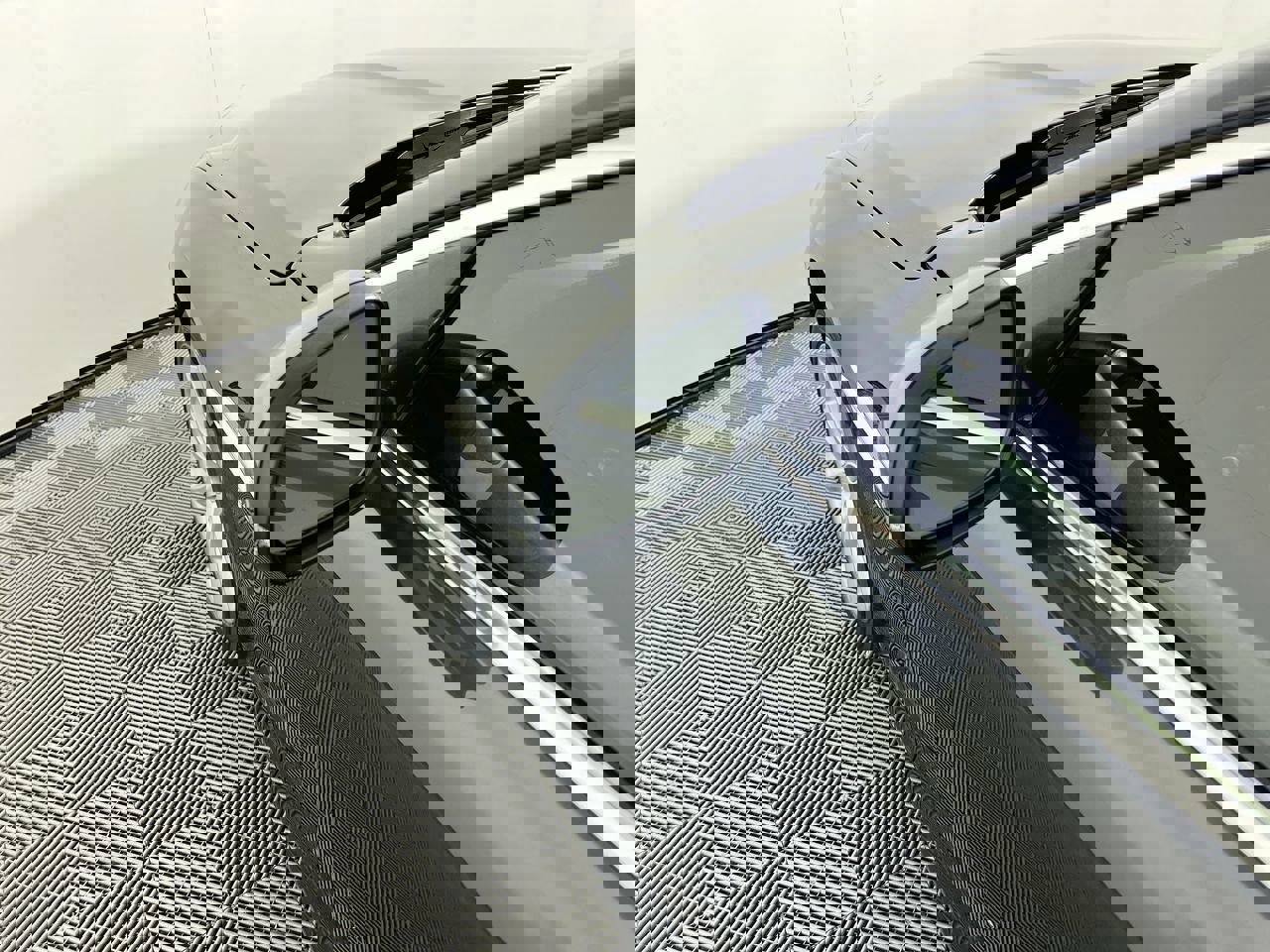 Used 2018 Jaguar XJ L Portfolio image 10