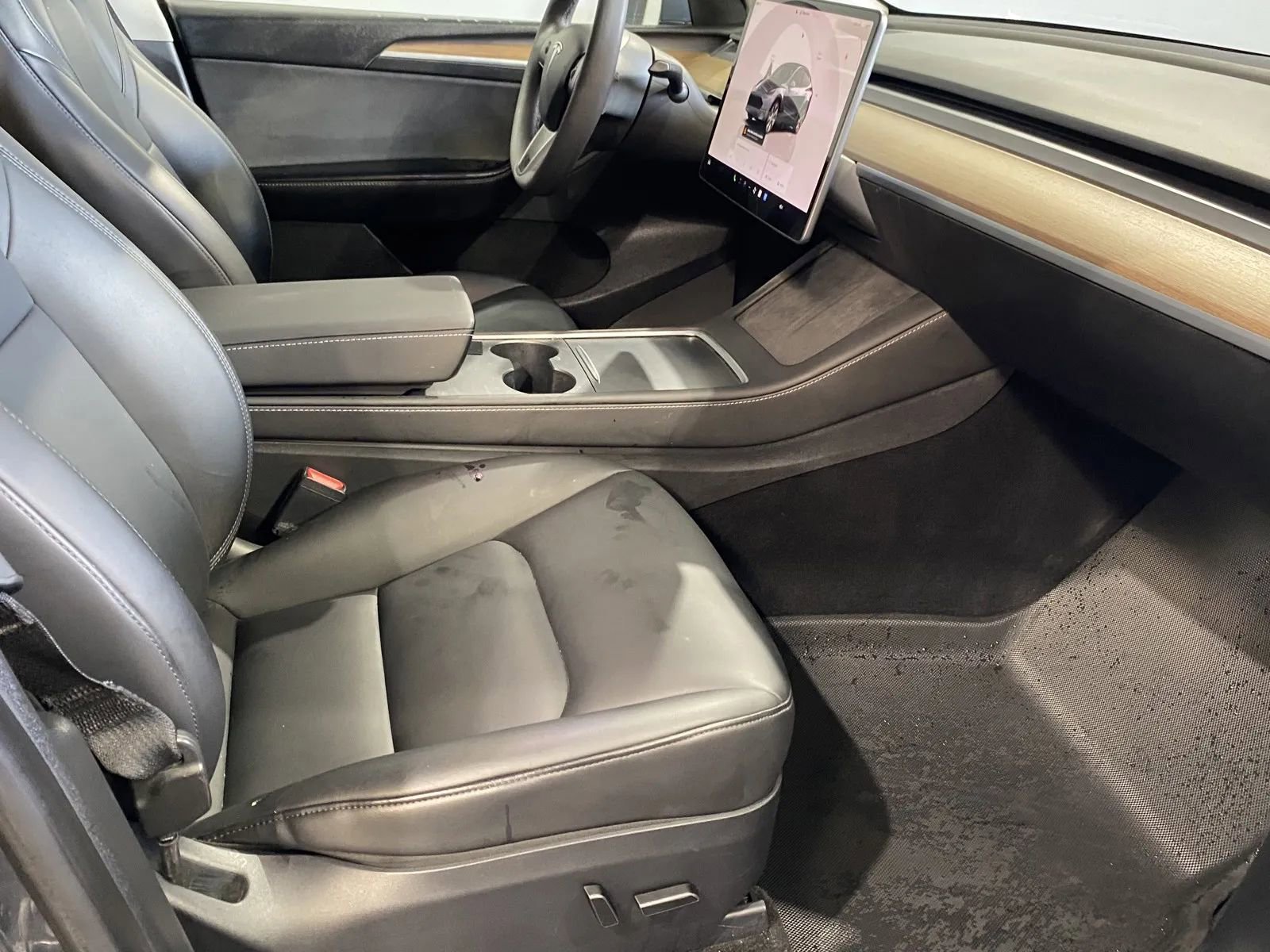 Used 2023 Tesla Model Y Long Range image 6