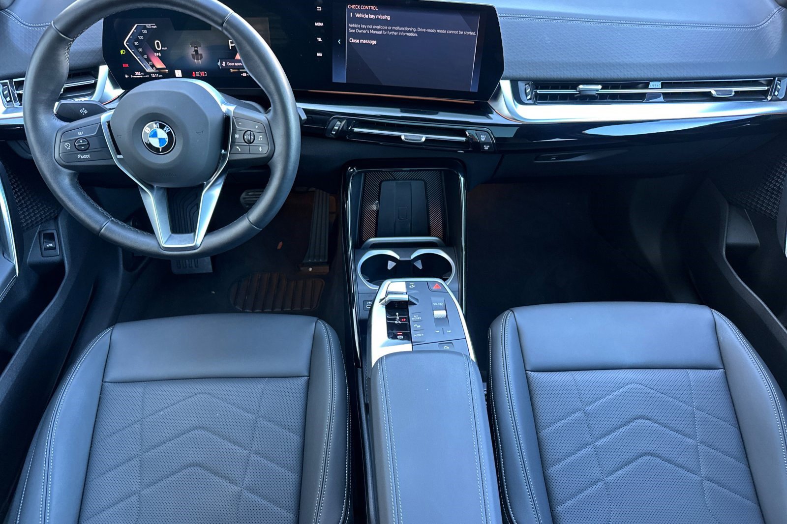 Used 2025 BMW X2 xDrive28i w/ Premium Package image 17