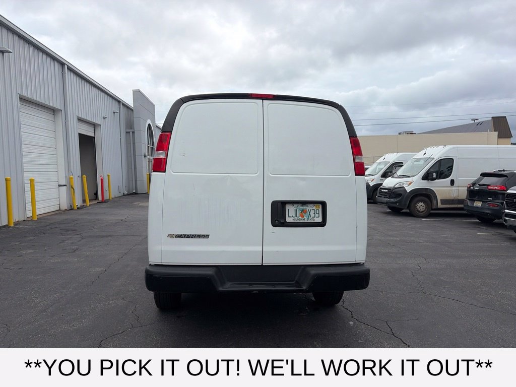 Used 2025 Chevrolet Express 2500 w/ Driver Convenience Package RWD image 5