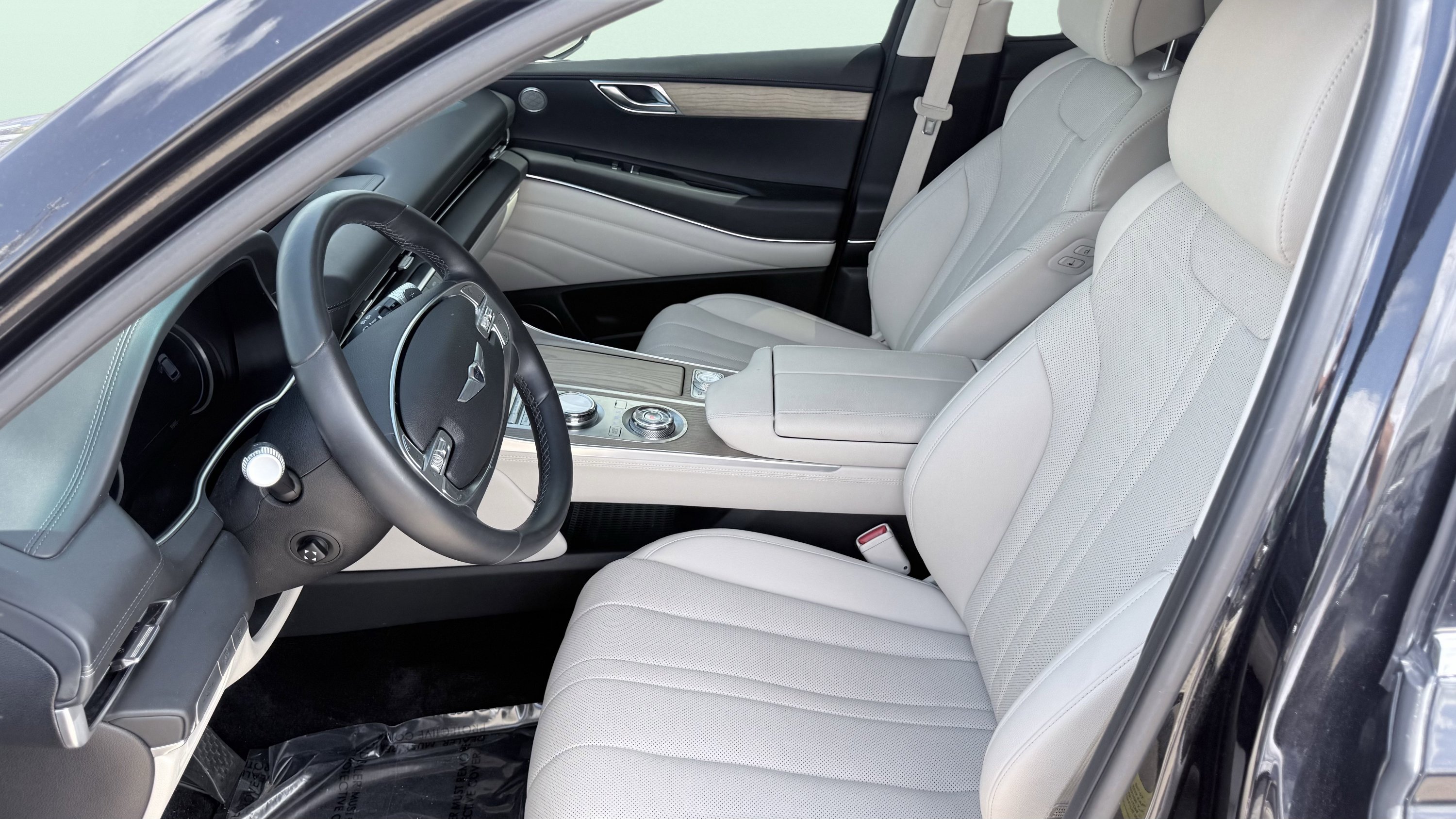 Used 2024 Genesis GV80 2.5T AWD/4WD image 25