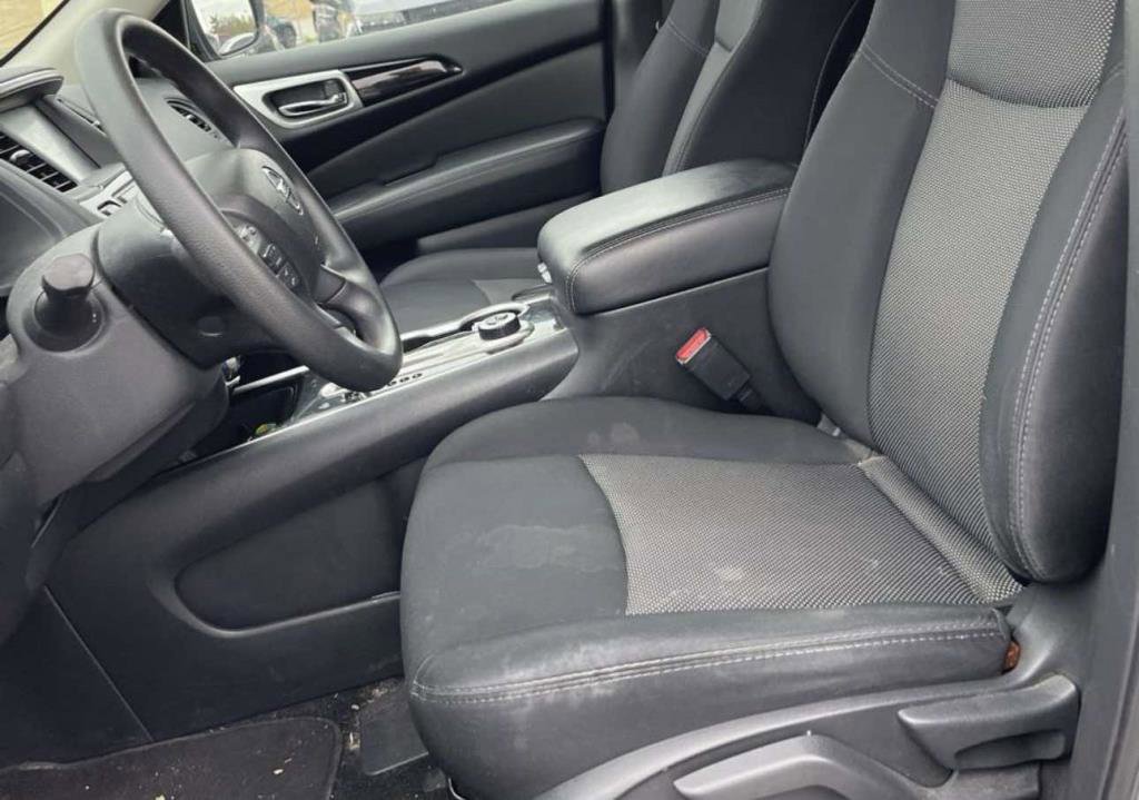 Used 2018 Nissan Pathfinder S AWD/4WD image 2