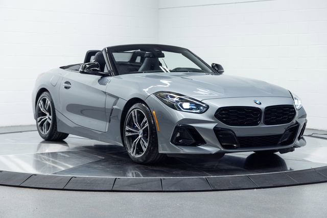 Used 2026 BMW Z4 M40i w/ Premium Package image 4