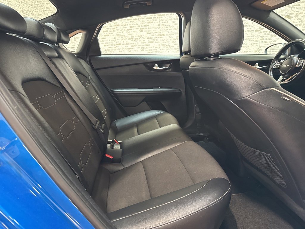 Used 2024 Kia Forte GT-Line image 11