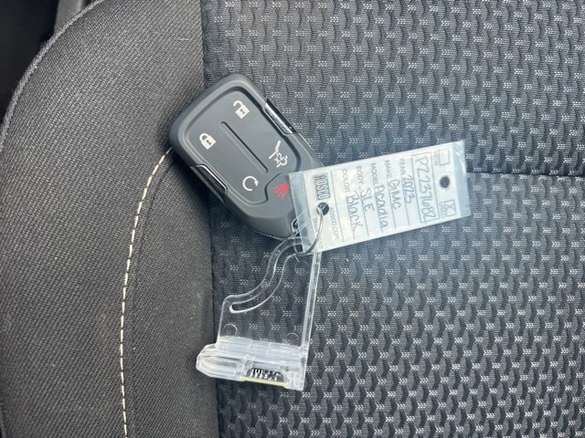 Used 2023 GMC Acadia SLE w/ Driver Convenience Package image 40