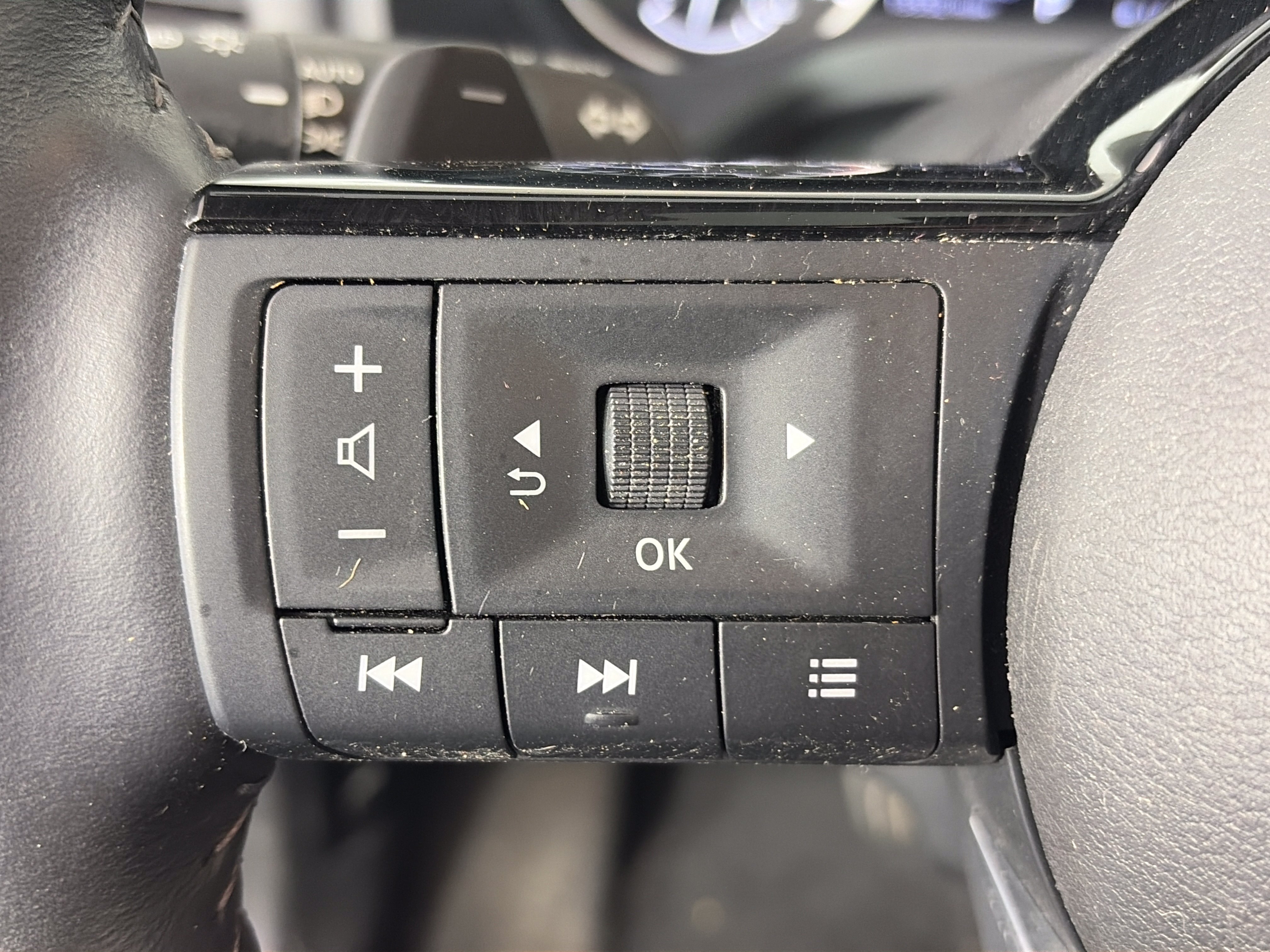 Used 2023 Nissan Rogue SL w/ SL Premium Package AWD/4WD image 36