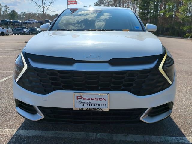 Used 2024 Kia Sportage LX image 9