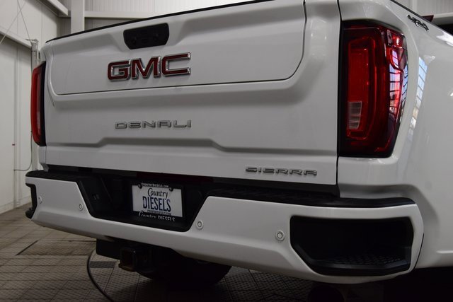 Used 2023 GMC Sierra 3500 Denali w/ Denali Ultimate Package image 19