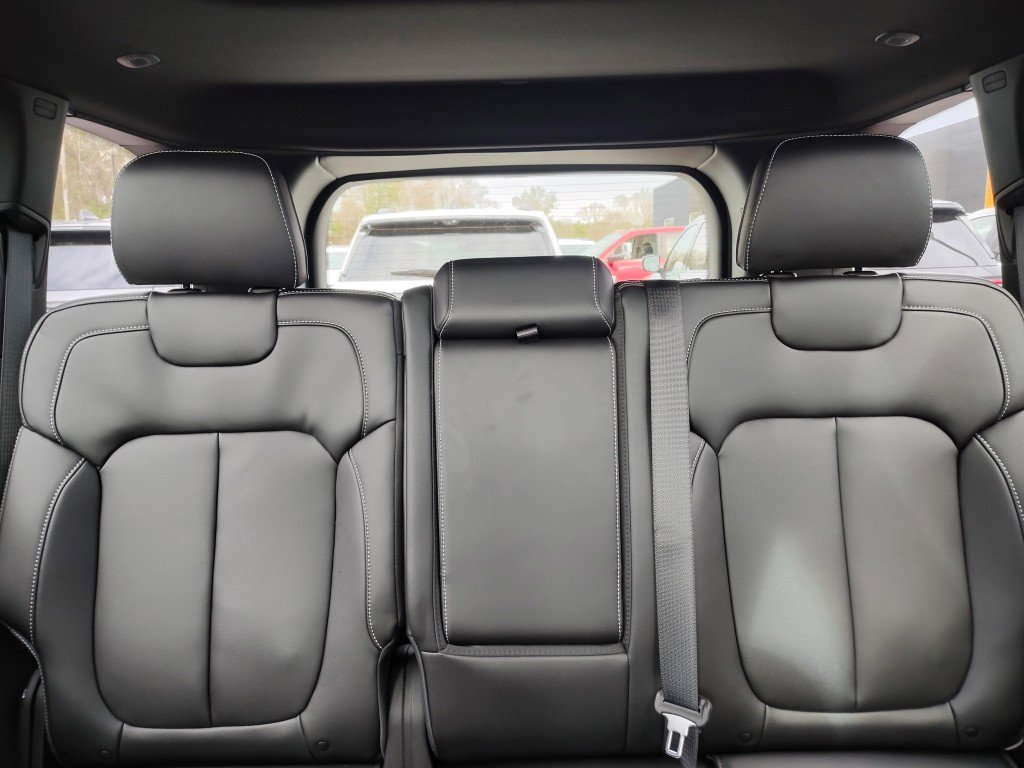 New 2025 Jeep Grand Cherokee Limited AWD/4WD image 29