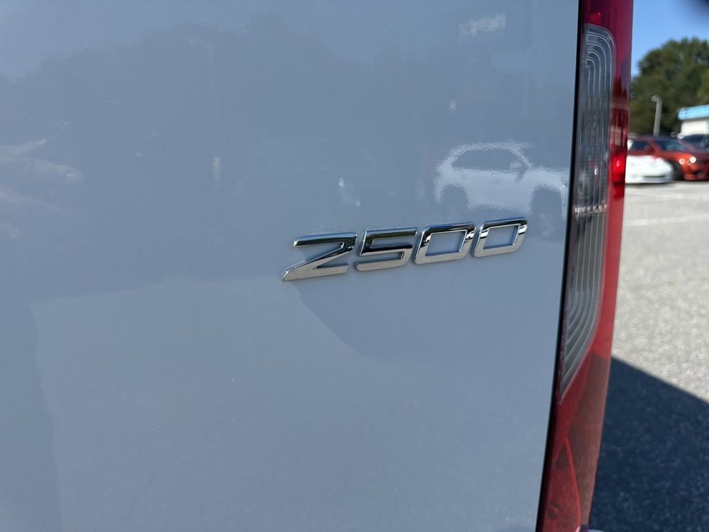 Used 2025 Mercedes-Benz Sprinter 2500 image 27