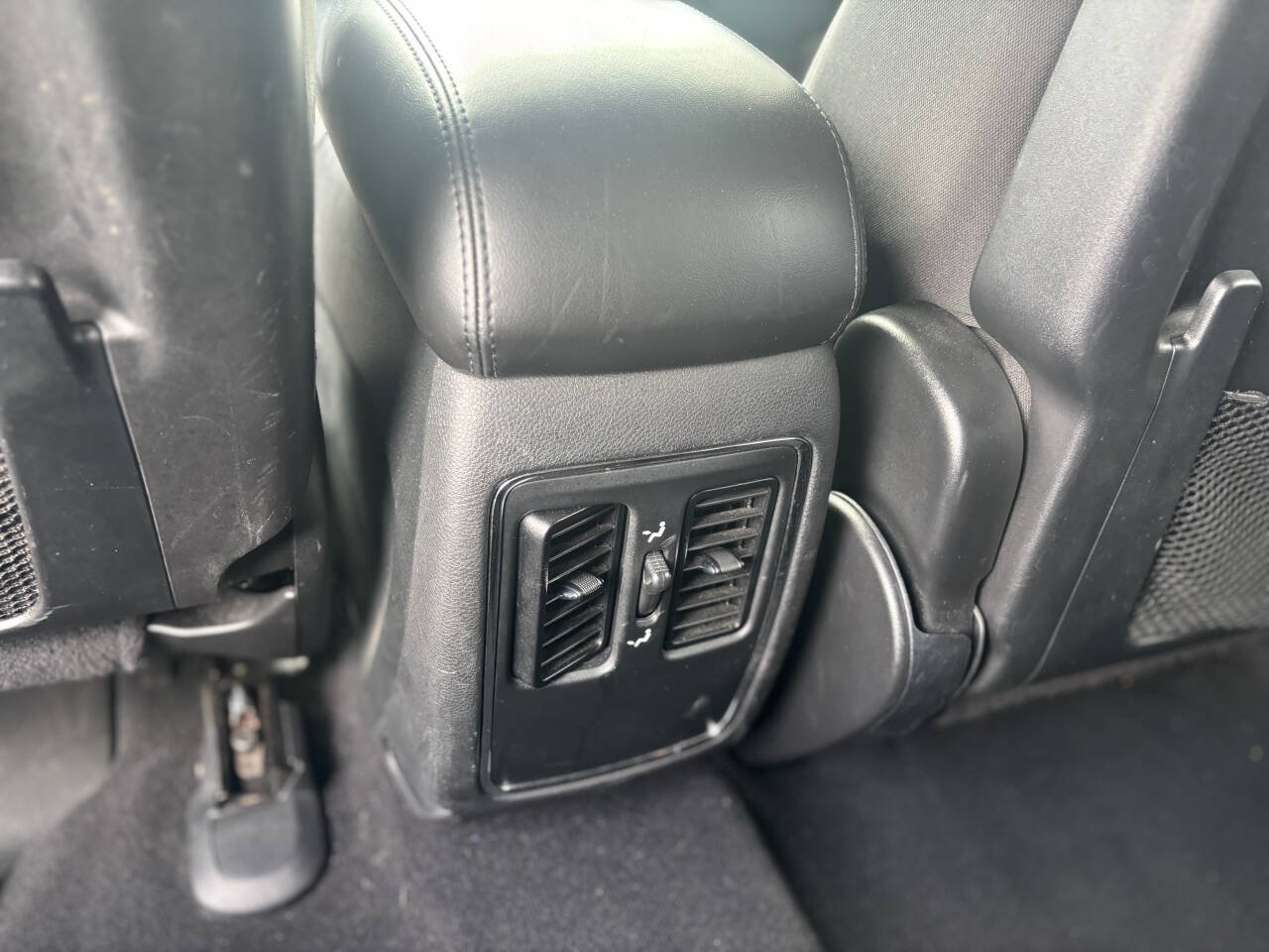 Used 2021 Jeep Grand Cherokee Laredo RWD image 21