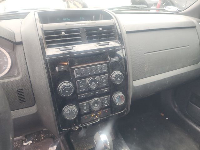 Used 2011 Ford Escape Limited w/ 301A Rapid Spec Order Code FWD image 8