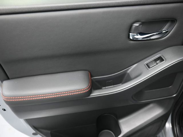 Used 2023 Nissan Frontier PRO-4X w/ Pro-4X Premium Package AWD/4WD image 19