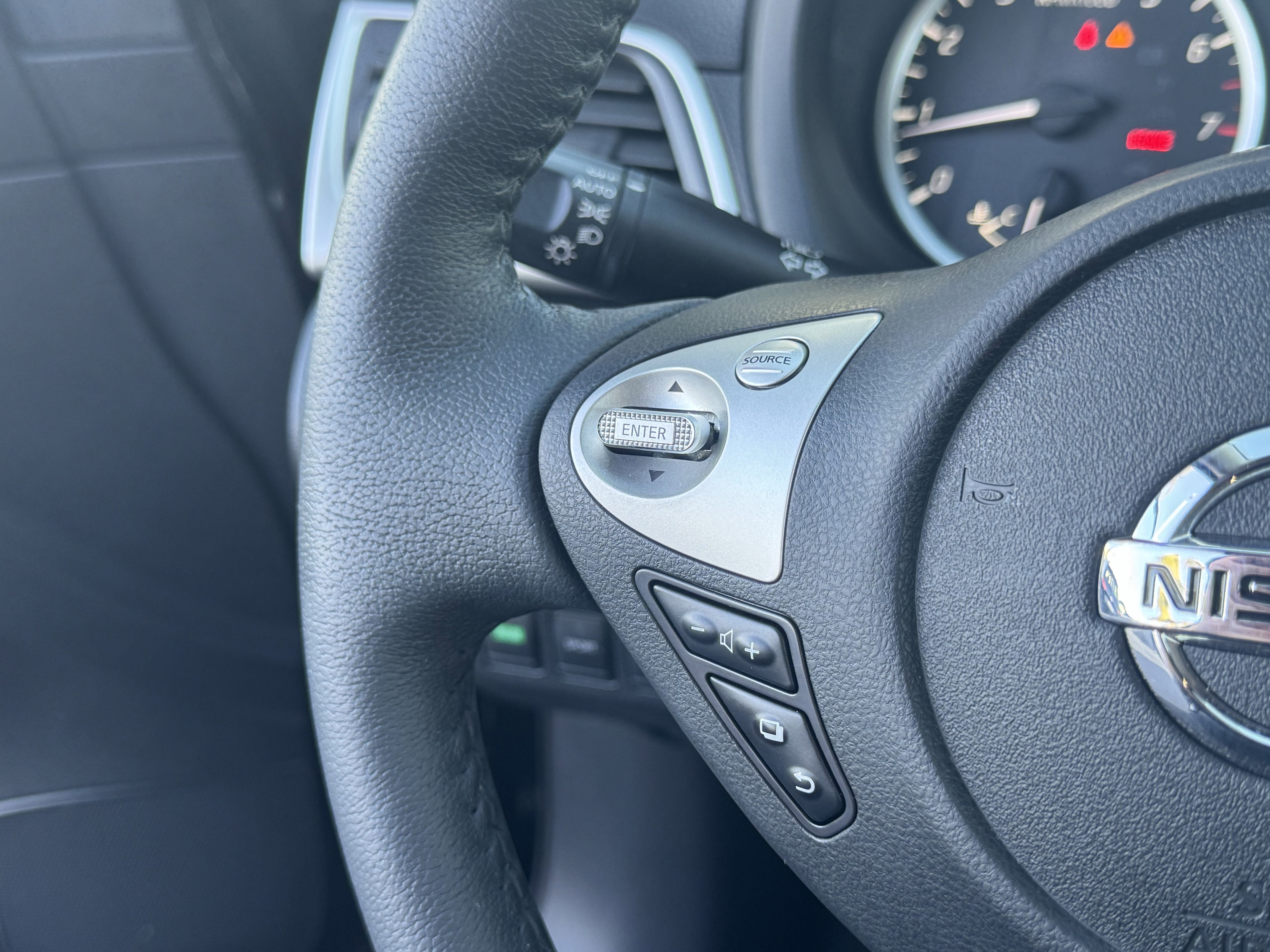 Used 2016 Nissan Sentra SV image 19